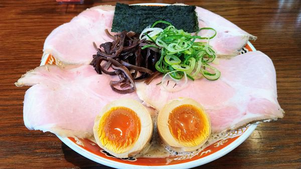 「特製濃厚ラーメン(太麺・大盛)」@ラーメンかなやの写真