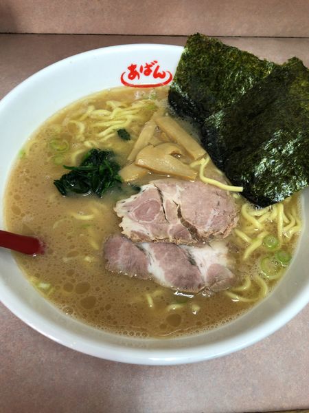 「ラーメン(大盛り)」@横浜ラーメン あばん 上尾西口駅前店の写真