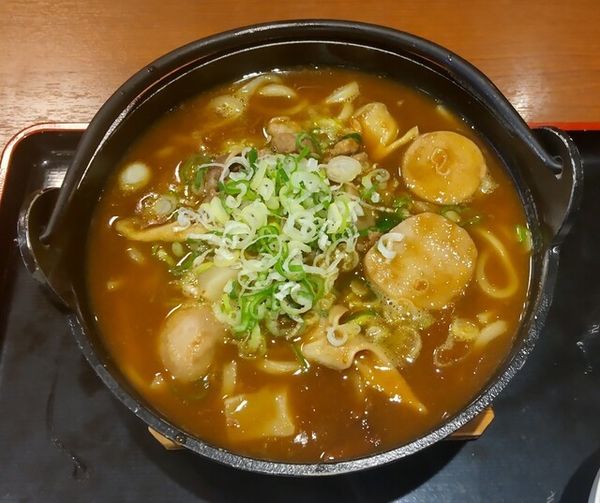 「山形名物芋煮カレーうどん847円 ・大盛132円」@とん八 山形北インター店の写真