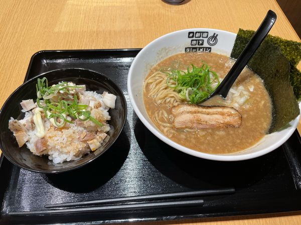 「【らーめん小僧】最強濃度 禁断らーめん + 肉マヨ丼」@#新宿地下ラーメンの写真