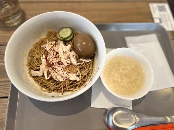 「鶏肉(ジーロー)混ぜ麺 860円」@RED ANANASの写真