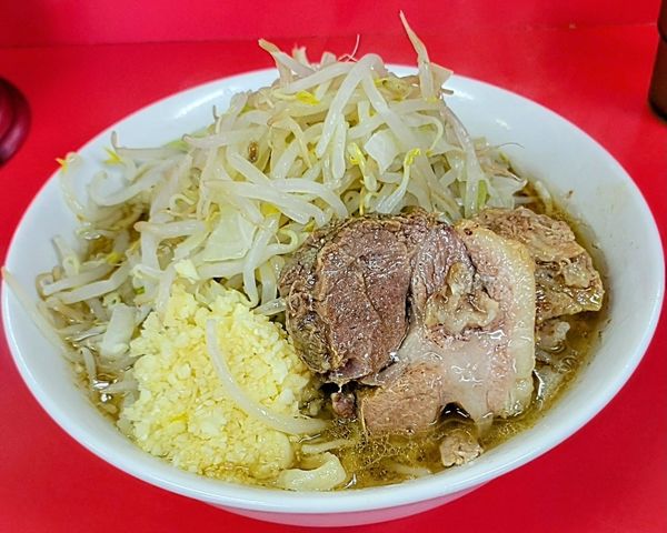 「小ラーメン　麺少なめ　にんにく」@ラーメン二郎 茨城守谷店の写真