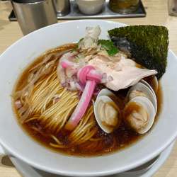 蛤・鶏・煮干しのトリプル