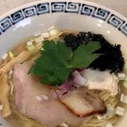 鶏と貝出汁の中華そば（塩）900円