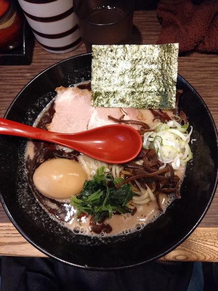 「こってり極旨ら〜麺黒」@戯拉戯拉の写真