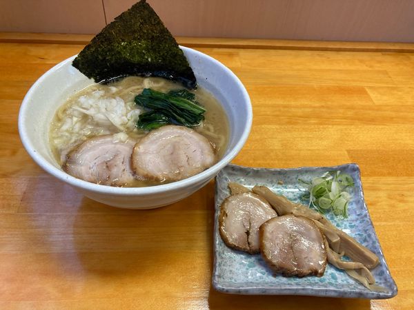 「特製豚骨醤油」@麺処 諭吉 筑西玉戸店の写真