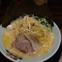 塩ネギラーメン