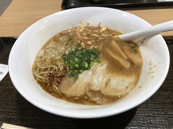 「豚骨魚介濃厚中華そば」@つけ麺 平 ビバモール蕨錦町店の写真
