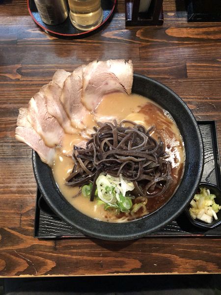 「らぁめん　＋チャーシュー、きくらげ」@一基の写真