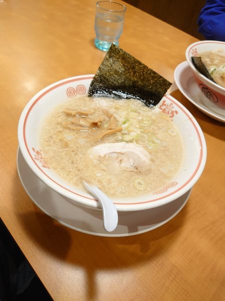 「こってり醤油ラーメン」@東京とんこつ とんとら 新座店の写真