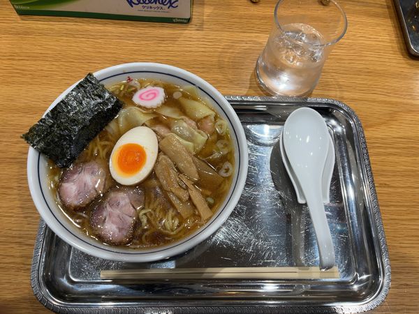 「ワンタン麺小盛り950円」@中華麺 多文の写真