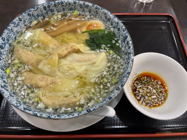 「ワンタンメン 900円」@中華 かな芽の写真