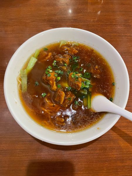 「牛スジ煮込みラーメン(880円)」@四川麻辣火鍋 天府の写真