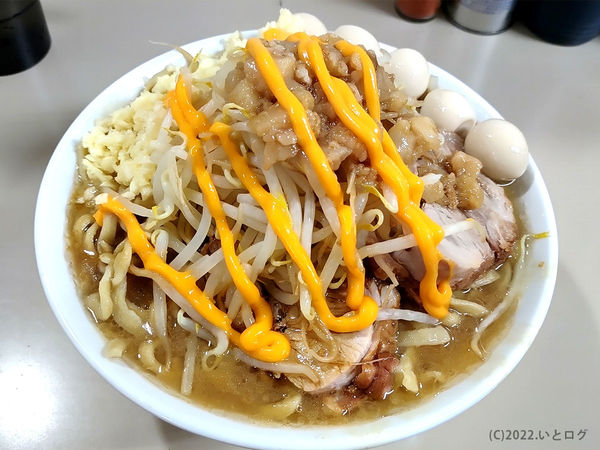 「大ラーメン500g（チーズ＋うずら）」@夢を語れ 山梨の写真