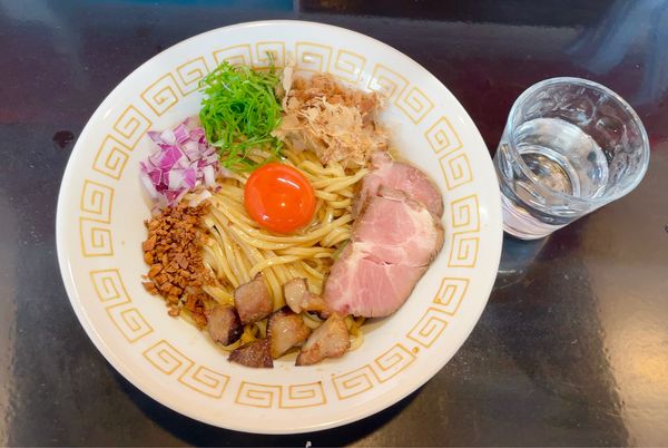 「限定 冷やし辛混ぜそば 〜マジシャンズレッド〜大盛」@麺処おぐらの写真