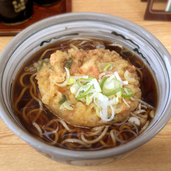 花丸そばの画像