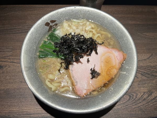 「中華ラーメン　850円」@背油中華そば 福鳳の写真