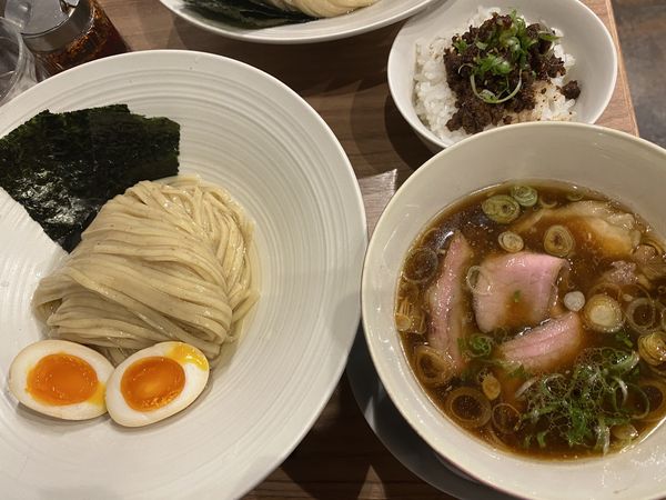 「特製醤油つけ麺+坦々丼 1600+350」@麺処 ほん田 秋葉原本店の写真