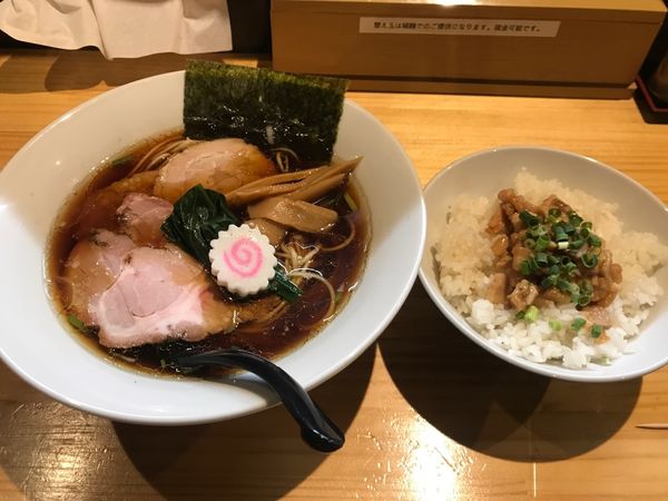 「醤油中華蕎麦＋味噌焼豚丼」@麺道 六善の写真