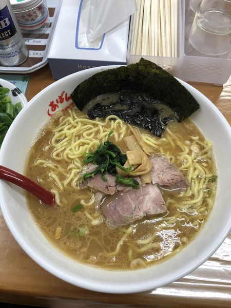 「ラーメン(大盛り)」@横浜ラーメン あばん 上尾西口駅前店の写真