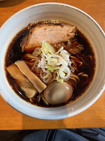 「らーめんmicro焼豚1枚（厚）1000円」@人類みな麺類 東京本店の写真