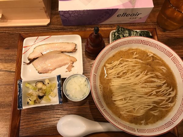 「鯖ラーメン」@炭火焼濃厚中華そば 大覇道の写真