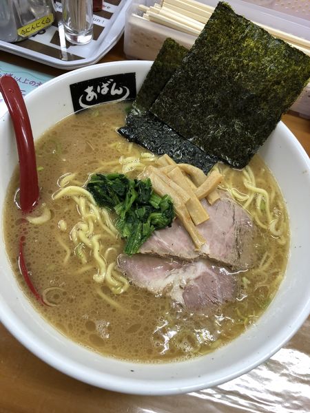 「ラーメン(大盛り)」@横浜ラーメン あばん 上尾西口駅前店の写真