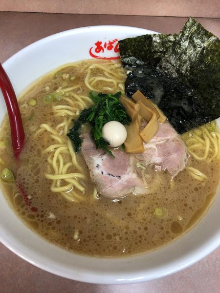 「ラーメン(大盛り)」@横浜ラーメン あばん 上尾西口駅前店の写真