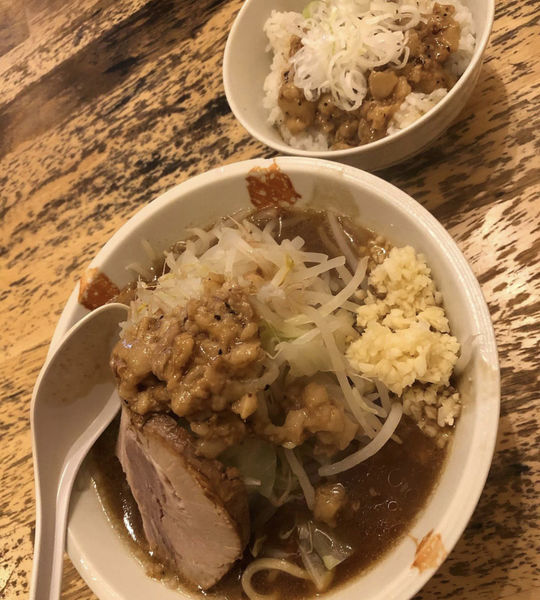 「ヤサイニンニクアブラーメン」@麺処 慶の写真