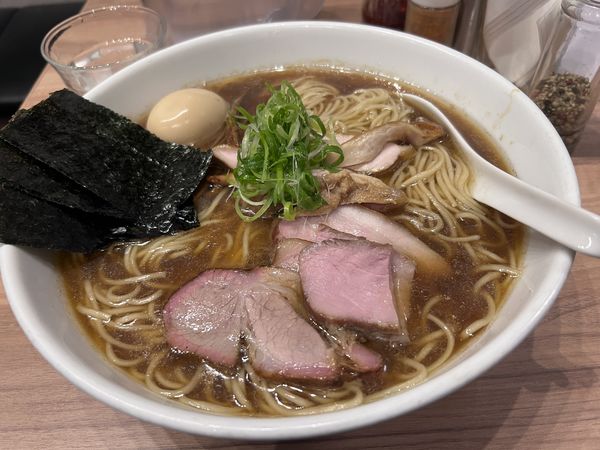 「特製醤油＋特盛」@麺処 ほん田 秋葉原本店の写真