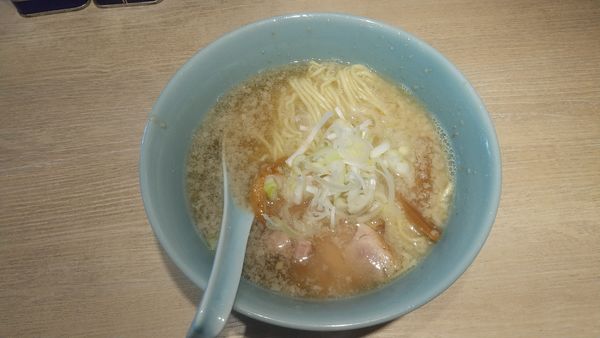 「朝ラーメン600円」@まるえ中華そばの写真
