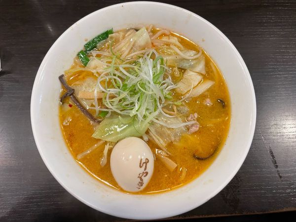 「煮玉子ラーメン(¥1,050)」@けやき すすきの本店の写真