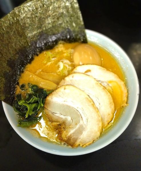 「十十路ラーメン 980円」@横浜家系ラーメン 十十路の写真