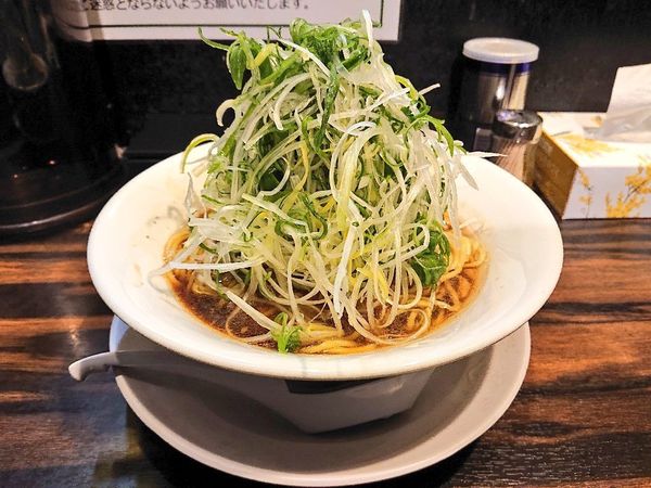 「アブラボウズの煮付けの和えそば」@稲荷屋の写真