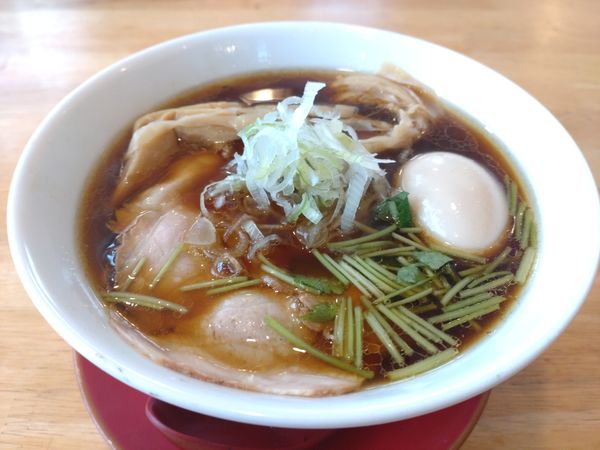 「特製トリュフオイル鶏そば」@サクラ ソバストアの写真