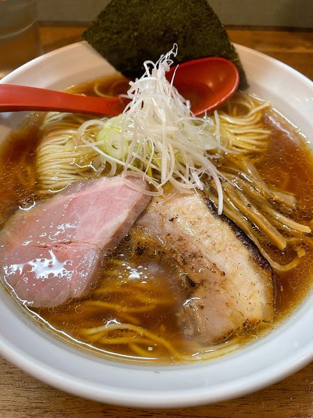 「生醤油ラーメン 大盛」@めん屋 平右衛門の写真