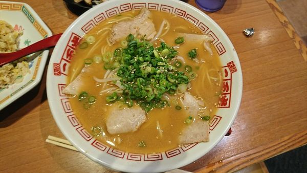 「チャーシューメン　味噌」@二両半 布施駅前店の写真