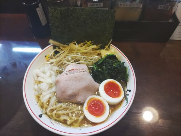 「豚骨醤油ﾗｰﾒﾝ味ﾈｷ味玉ほうれん草ﾊｰﾌ+ｺﾛﾁｬｰご飯」@こいけのいえけいの写真