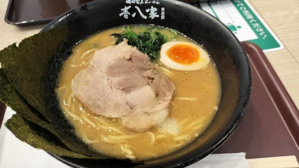 「ラーメン」@横浜らーめん 壱八家 富嶽 EXPASA海老名上り店の写真