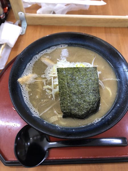 「中華そば(太麺)」@中華そば くりの木 伊奈店の写真