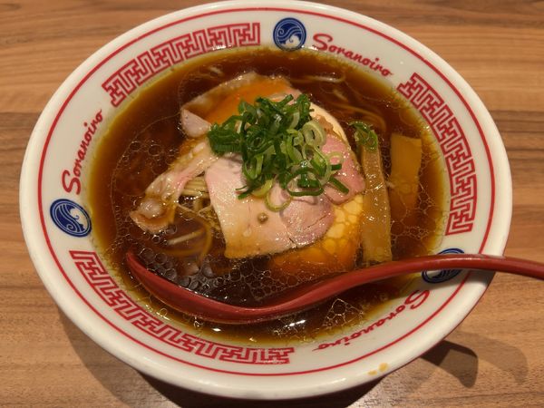 「淡麗醤油ラーメン」@ソラノイロ NIPPONの写真