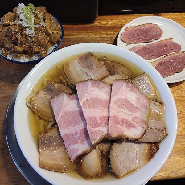 「肉そば(塩)1100円TP鴨250円チャーシューご飯250円」@湯の台食堂の写真