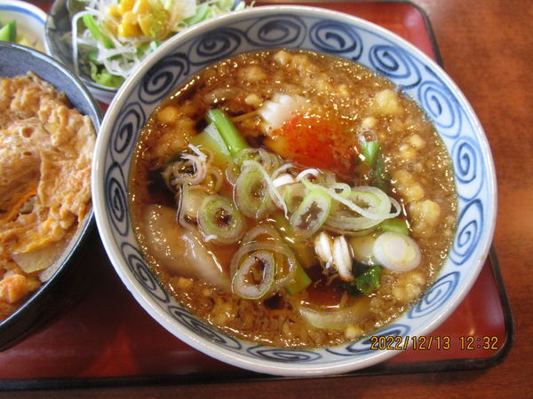 「ミニたぬき蕎麦とミニカツ丼セット 850円」@きそば 大島屋の写真
