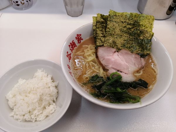 「らーめん　　並　　700円　無料ライス小」@二代目 谷瀬家の写真