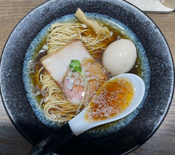 「味玉醤油らぁ麺」@RAMEN and TSUKEMEN Number.6の写真
