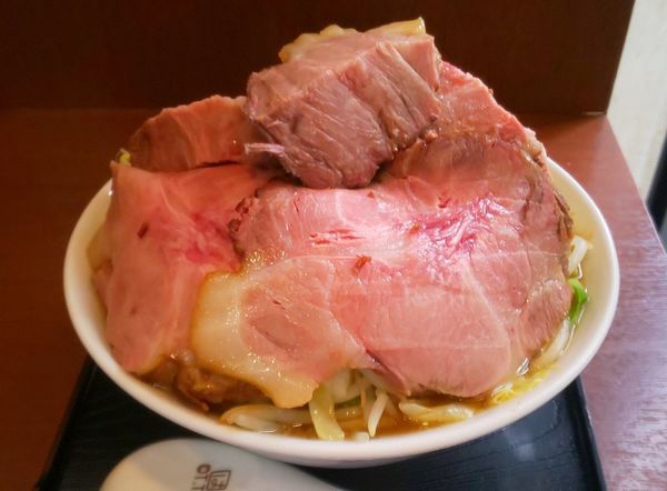 「野菜半チャーシュー」@ラーメンあやの写真