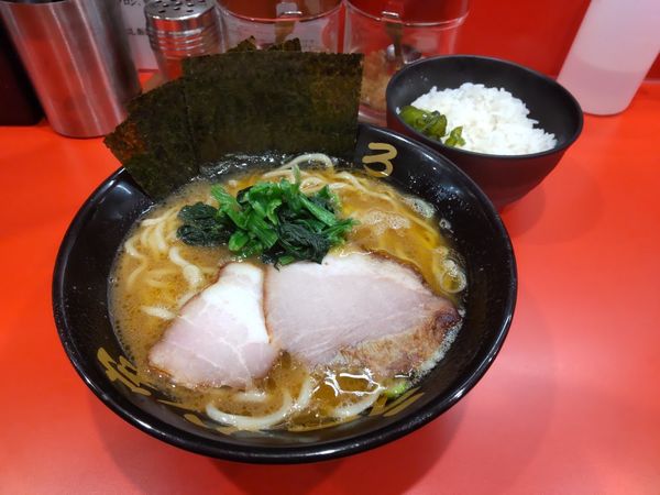「ラーメン　850」@ラーメン家 がんくろの写真