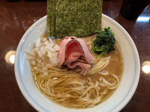 「豚骨醤油ラーメン大盛　950円」@こいけのいえけいの写真