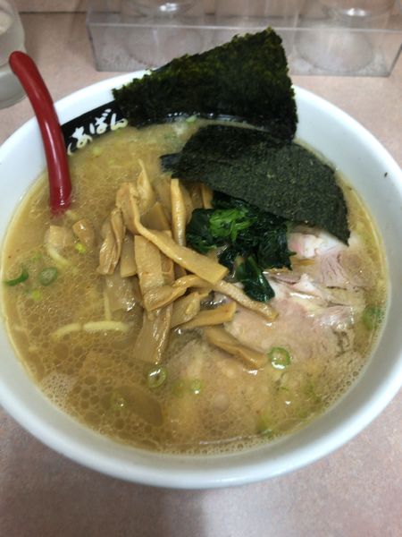 「ラーメン」@横浜ラーメン あばん 上尾西口駅前店の写真