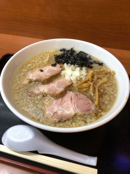 「背脂煮干し」@肉煮干中華そば 鈴木ラーメン店の写真